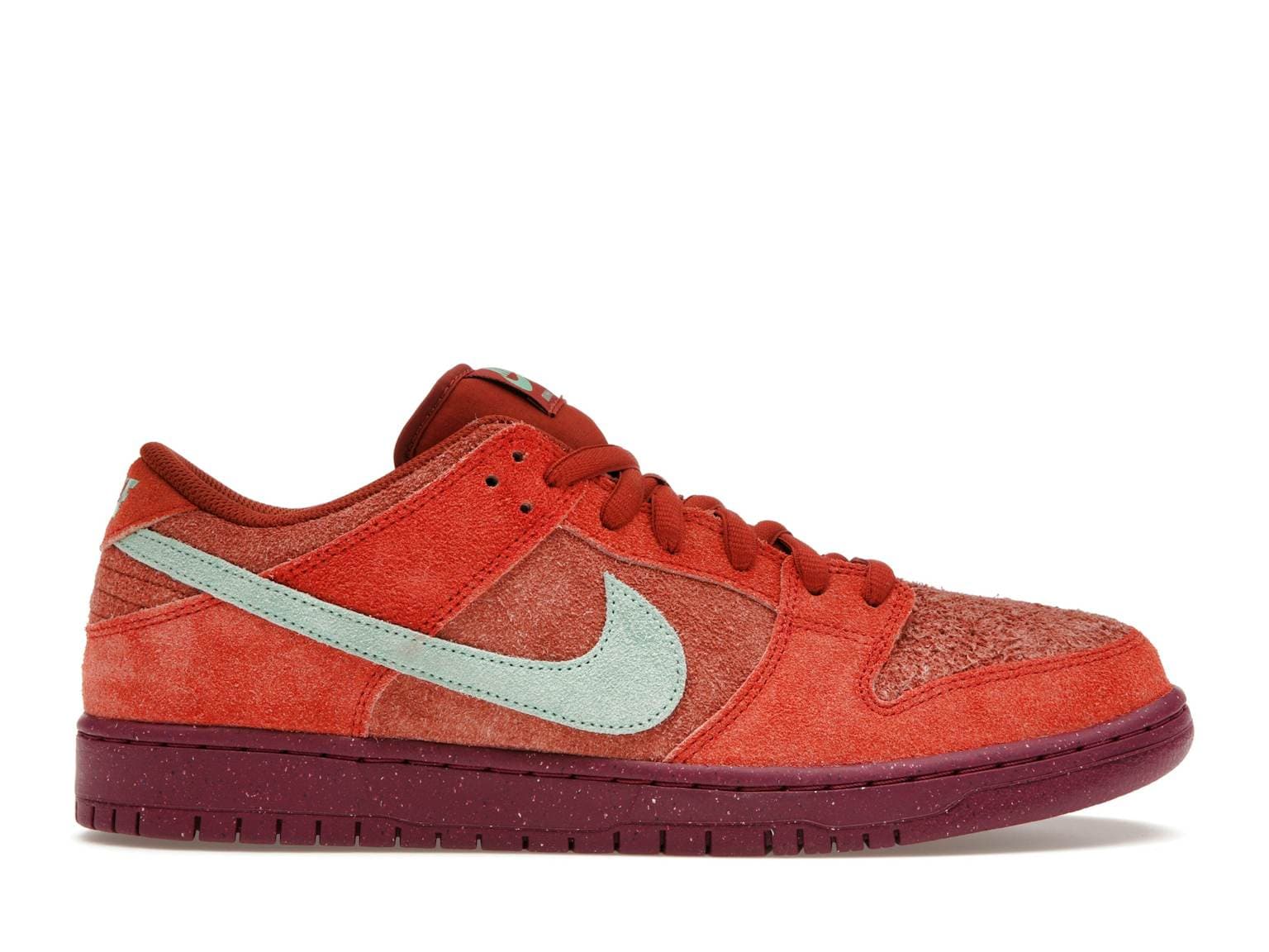 Nike SB Dunk Low PRM "Mystic Red"
