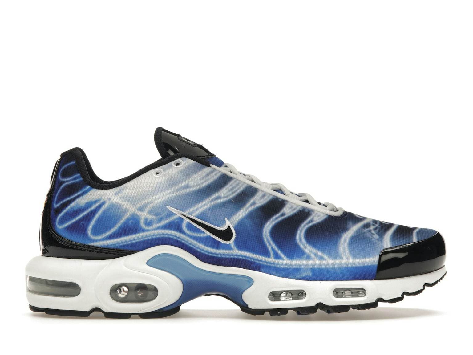 Nike Air Max Plus Light Photography
