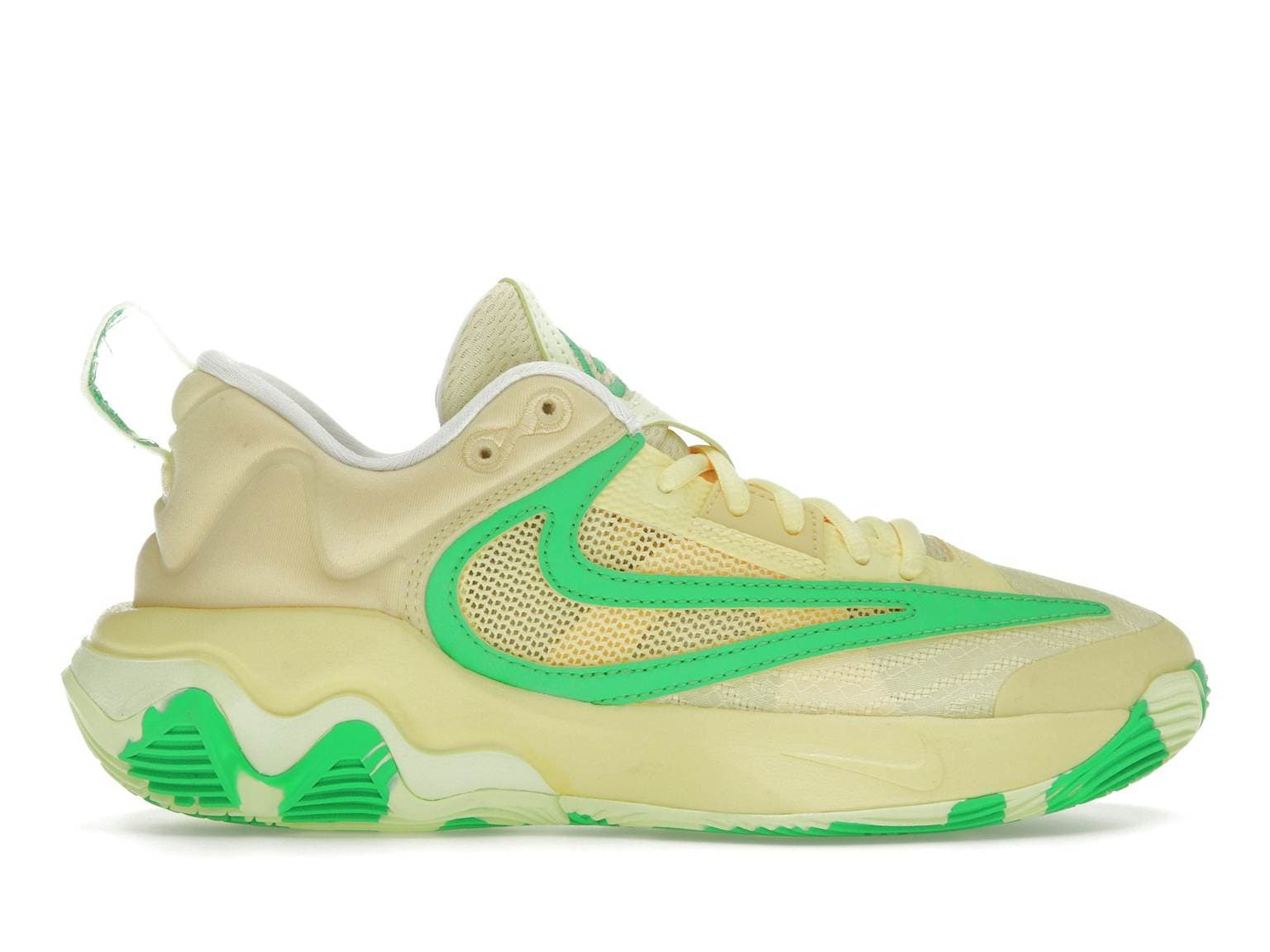Nike Giannis Immortality 3 Soft Yellow