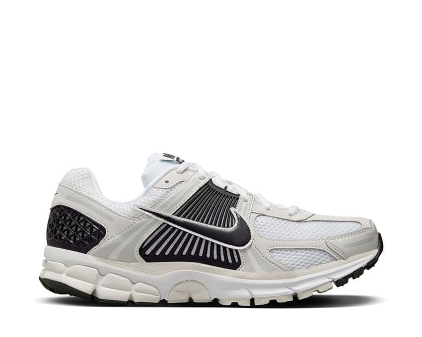 Nike Zoom Vomero 5 "White / Black"