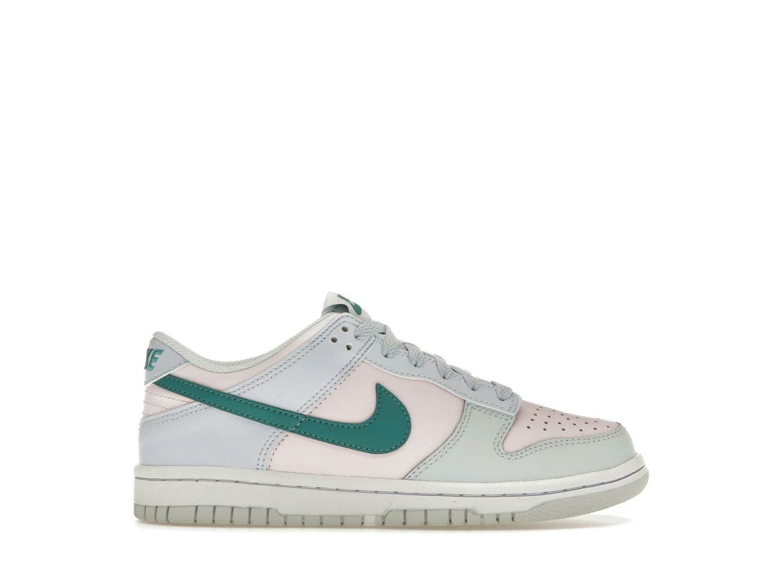 Nike Dunk Low "Mineral Teal/ Cean"