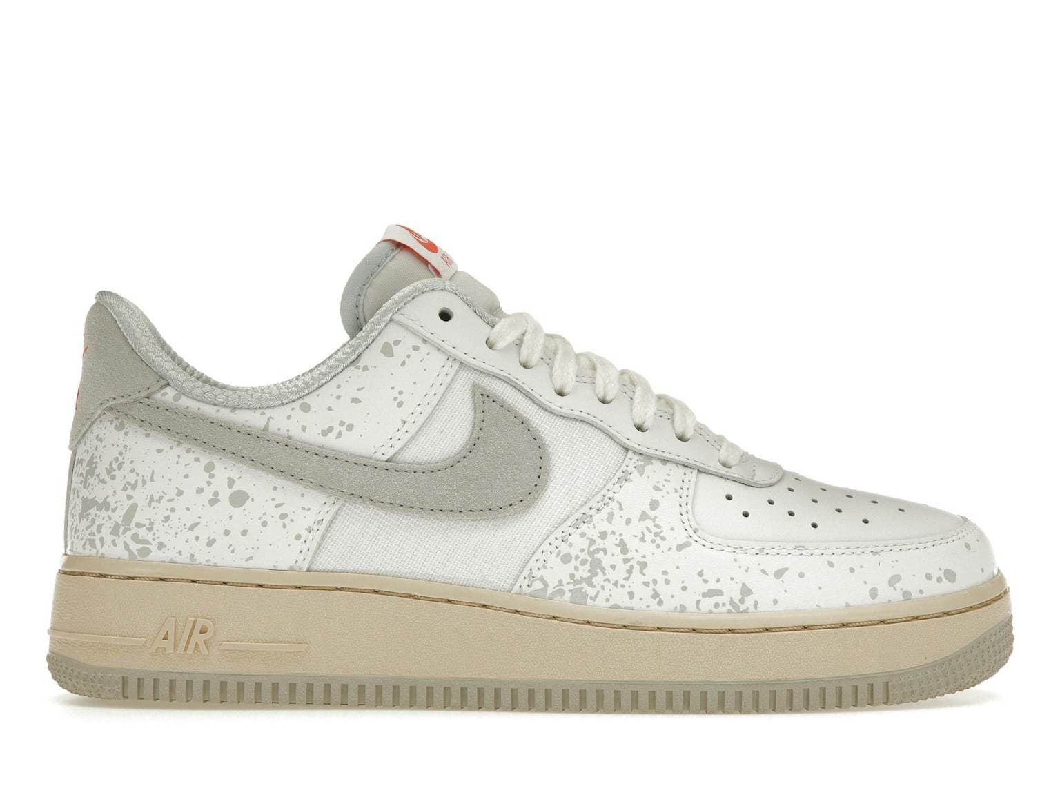 Nike Air Force 1 Low '07 LV8