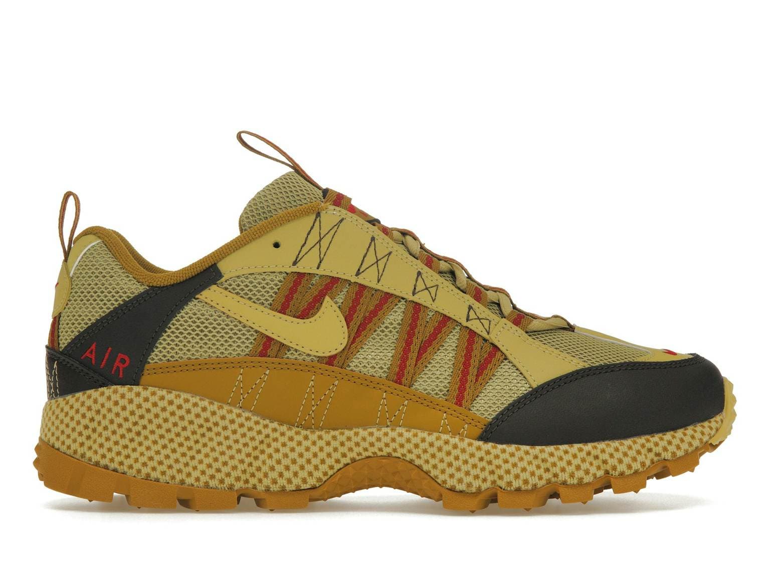 Nike Air Humara LX "Buff Gold"