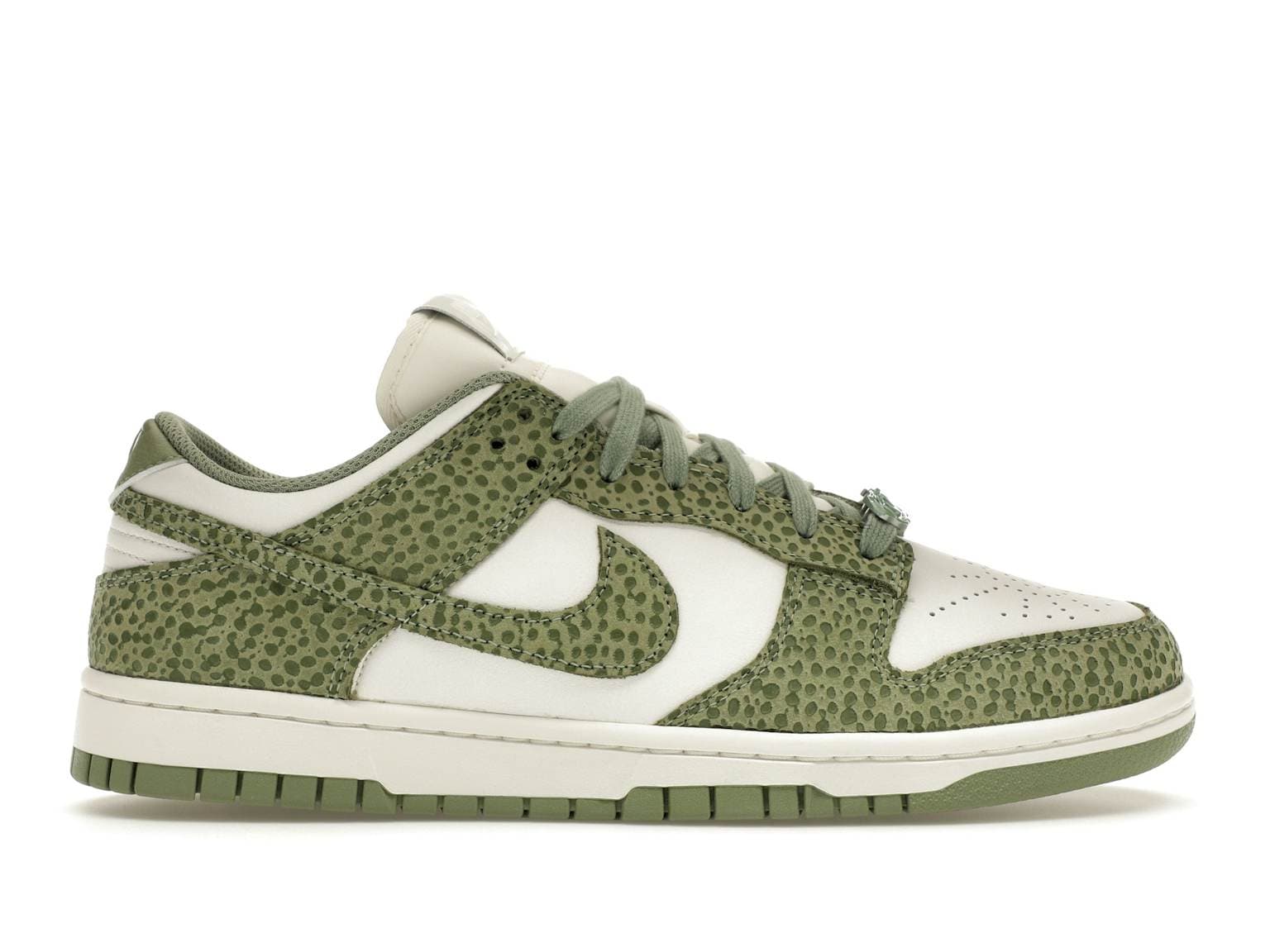 W Nike Dunk Low Retro PRM "Safari Oil Green"