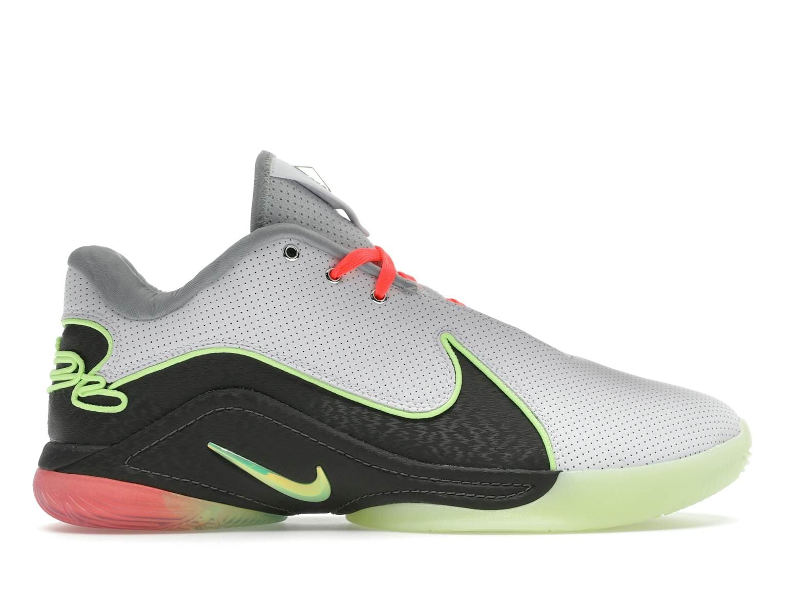Nike Zoom LeBron XXII "Moonlight"